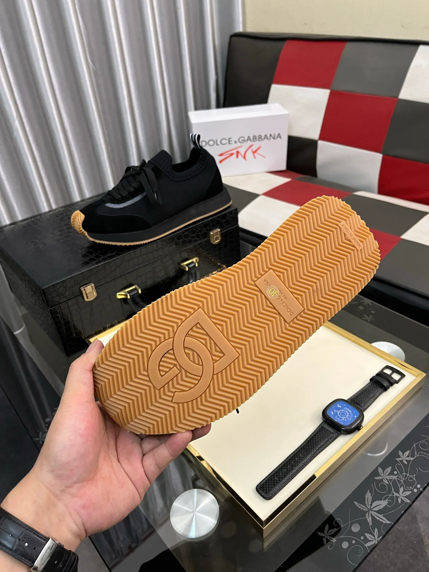Men's Men's Shoes💰420⌚️⌚️••Dolce&Gabbana••DG✔️High-end men's sports and casual shoes. Original goods from top counters. Original imported cowhide, multi-material splicing design ➕Imported cowhide lining, cowhide feet ➕Original TPR elastic outsole. Size: 36-46🔟Colors available
